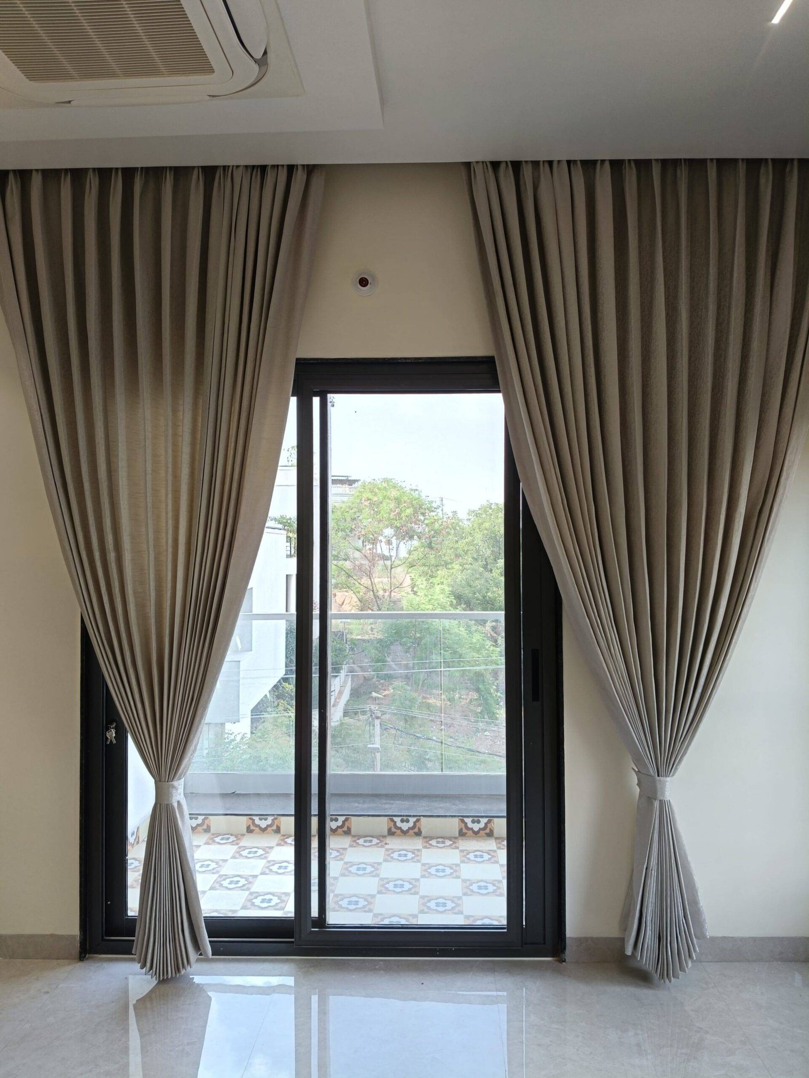 curtainimg38