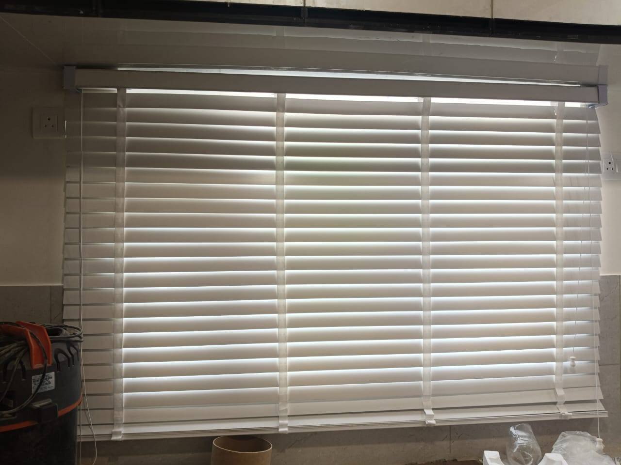 curtainimg28